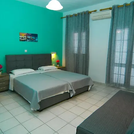 Ampelaki Apartment